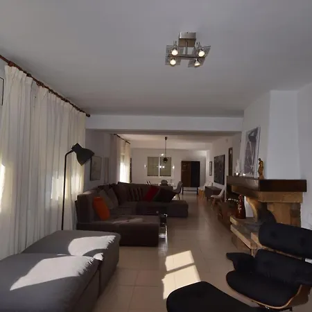 Gaudi Villa *